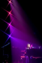 SAIKI（Vo）（Photo by Viola Kam [V’z Twinkle] ）