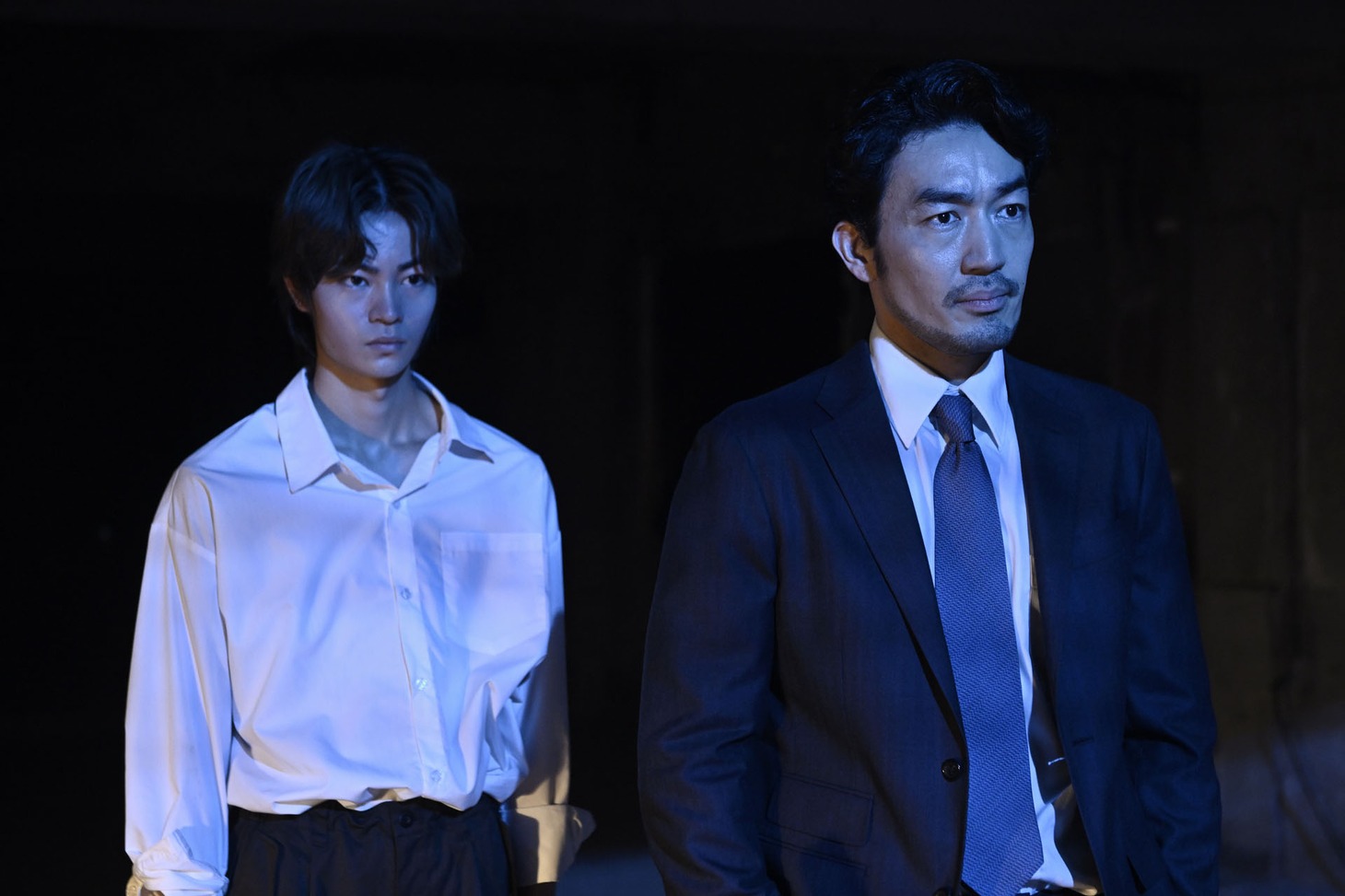左から佐藤海音、大谷亮平。(c)日本テレビ
