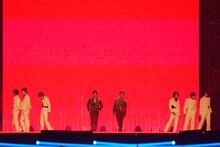 東方神起のステージの様子。 (c)CJ ENM Co., Ltd, All Rights Reserved