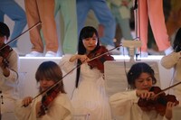 麻布台ヒルズ開業ムービー「The Lighting Ceremony」収録の様子。