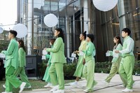 麻布台ヒルズ開業ムービー「The Lighting Ceremony」収録の様子。