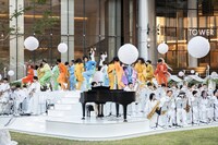 麻布台ヒルズ開業ムービー「The Lighting Ceremony」収録の様子。