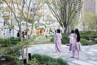 麻布台ヒルズ開業ムービー「The Lighting Ceremony」収録の様子。