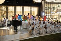 麻布台ヒルズ開業ムービー「The Lighting Ceremony」収録の様子。