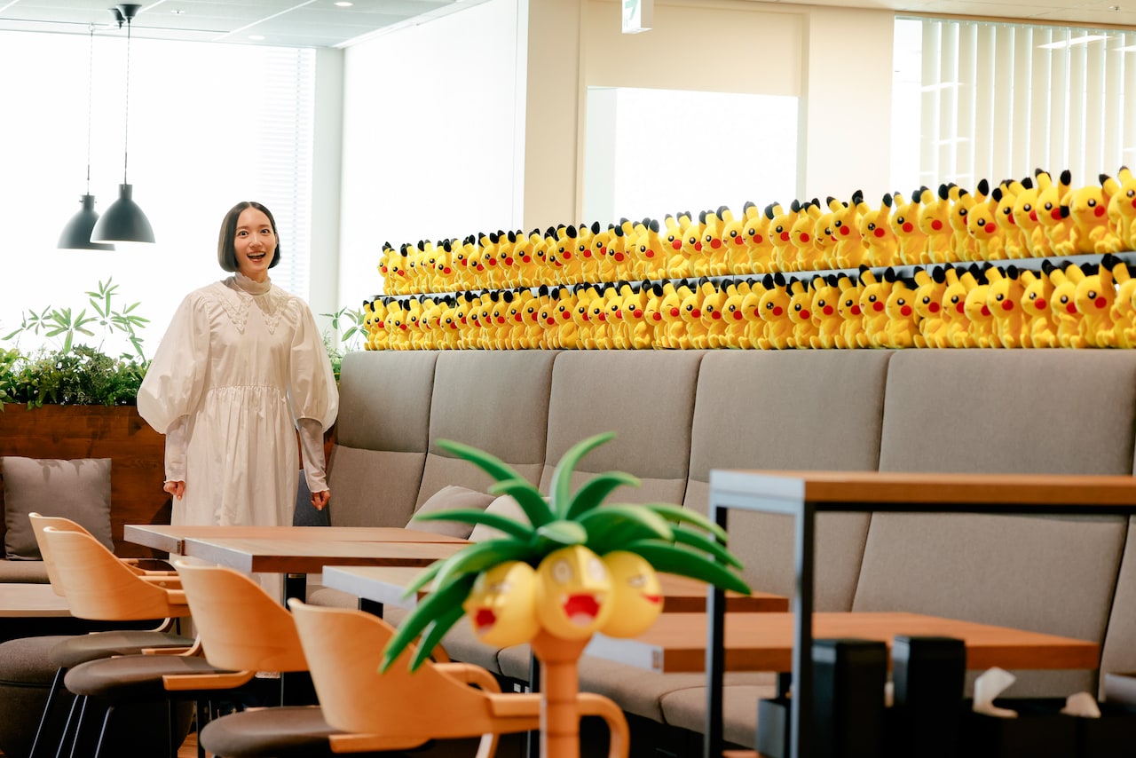 ポケモンでいっぱいのカフェスペース。