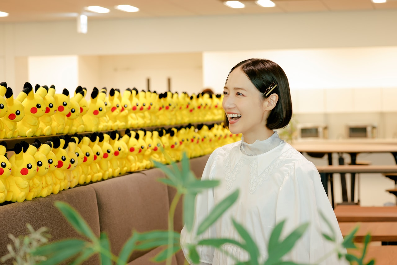 お気に入りのピカチュウを見つけて顔をほころばせるのっちさん。