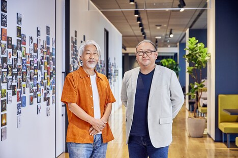 左から塚本連平監督、松本裕士氏。(c)幡手龍二