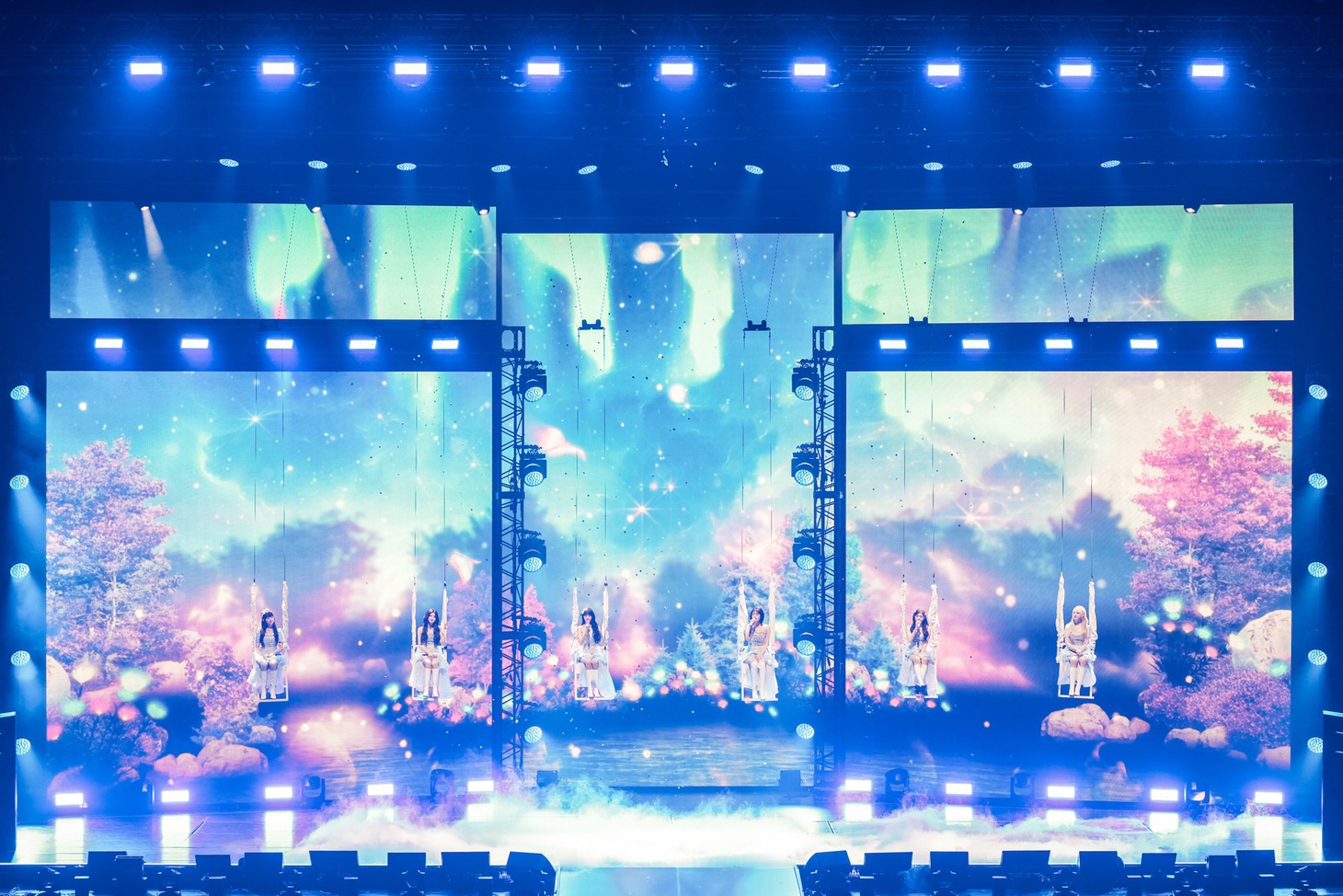 IVE「IVE THE 1ST WORLD TOUR SHOW WHAT i HAVE」神奈川・Kアリーナ横浜公演の様子。（撮影：田中聖太郎写真事務所）(c)STARSHIP ENTERTAINMENT / AMUSE