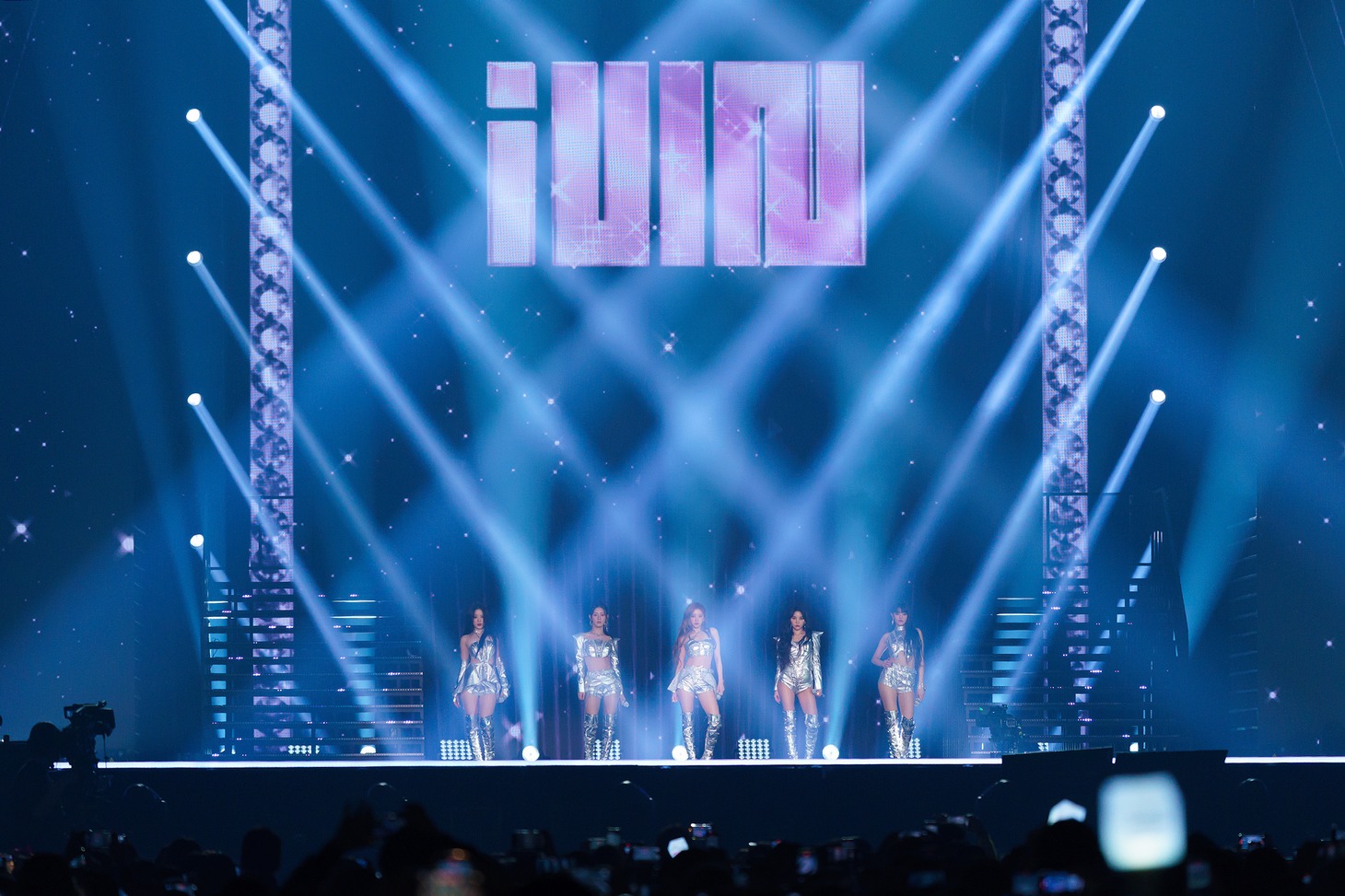 (G)I-DLE (c)CJ ENM Co., Ltd, All Rights Reserved