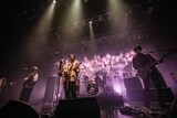 「ラックライフ 15th Anniversary TOUR『LIVE』FINAL」の様子。(撮影:佐藤広理、佐野和樹)