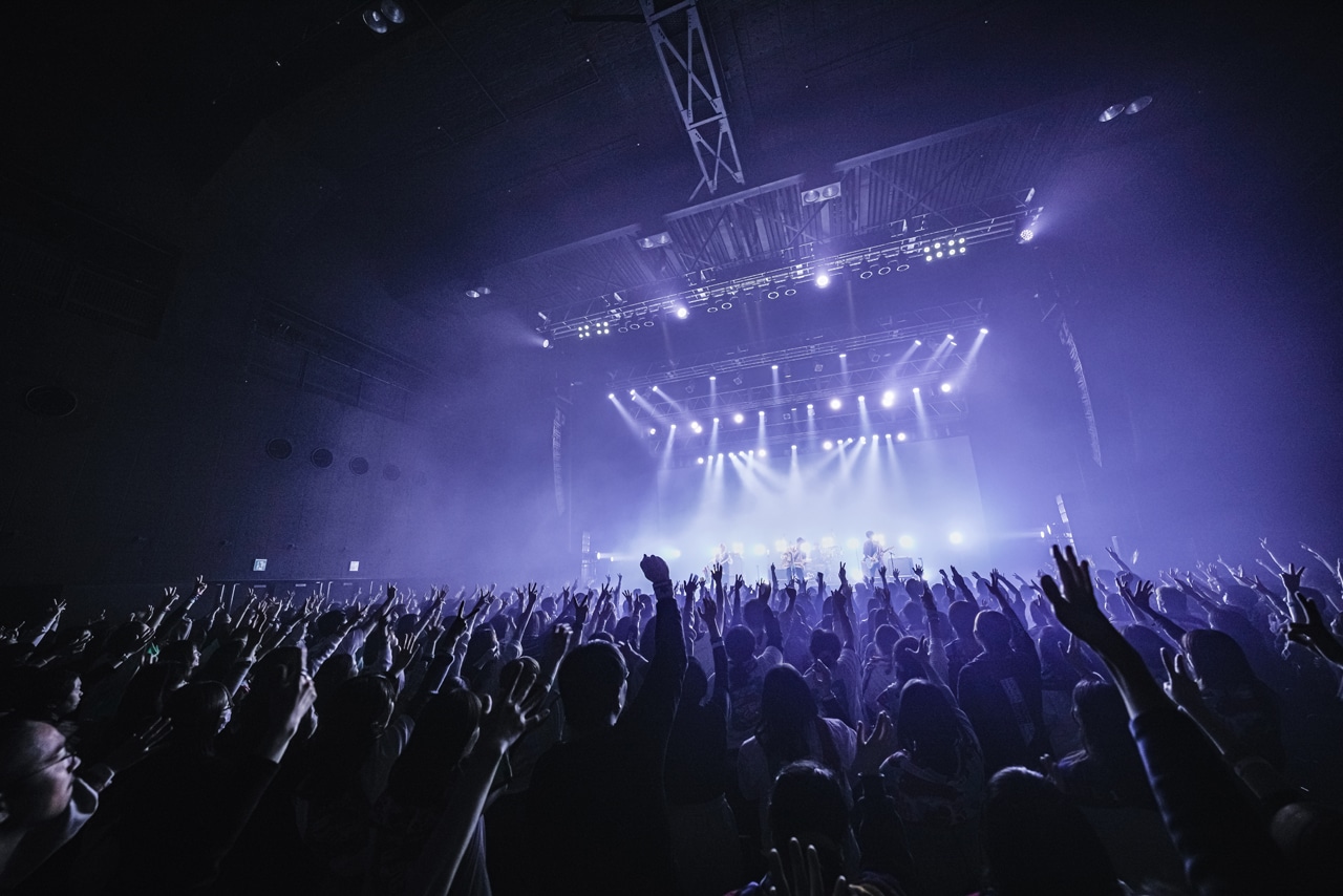 「ラックライフ 15th Anniversary TOUR『LIVE』FINAL」の様子。（撮影：佐藤広理、佐野和樹）