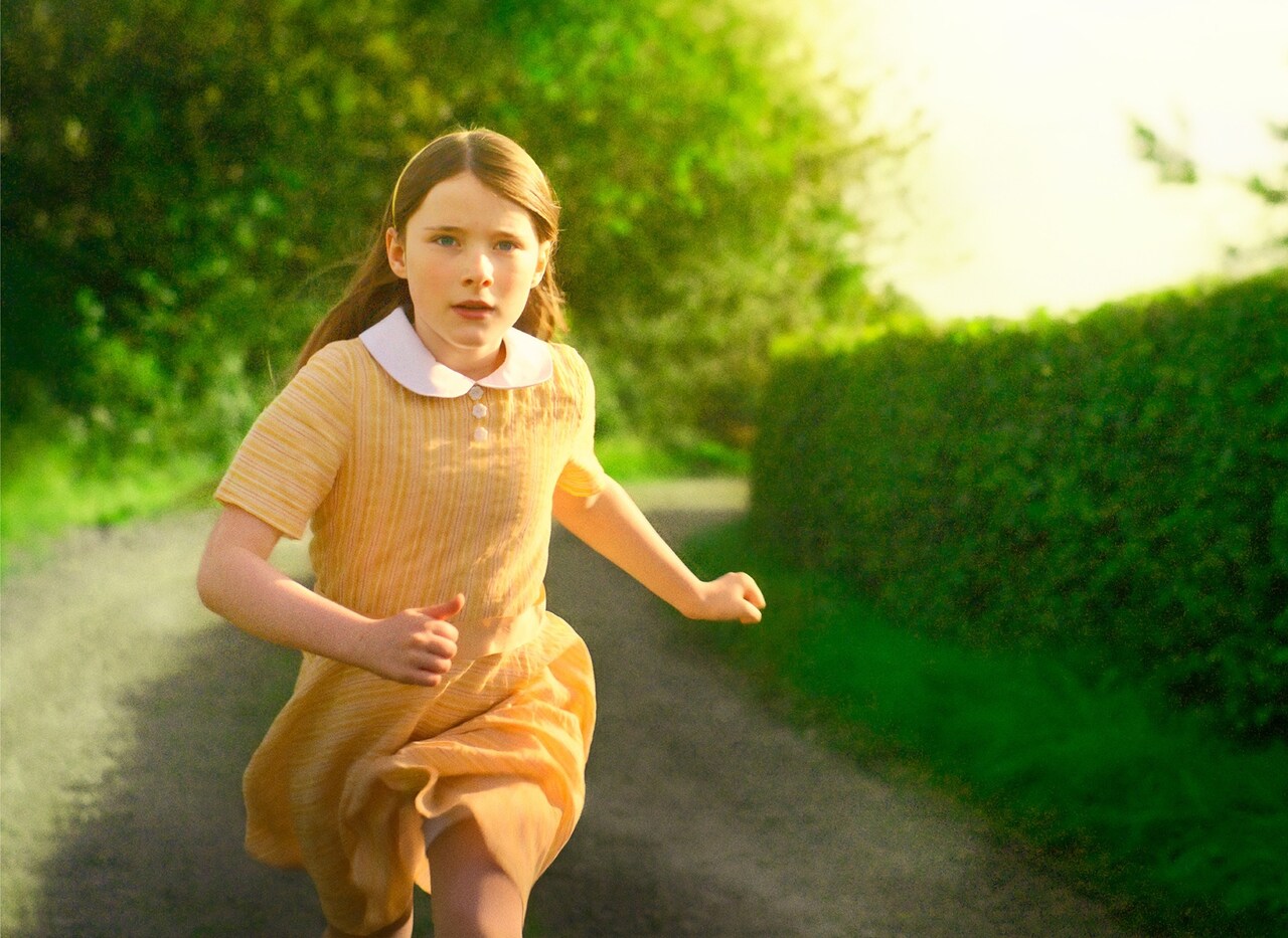 青葉市子の声が瑞々しく彩る、映画「コット、はじまりの夏」予告編公開