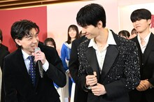 楽しげなimaseと佐藤景瑚。