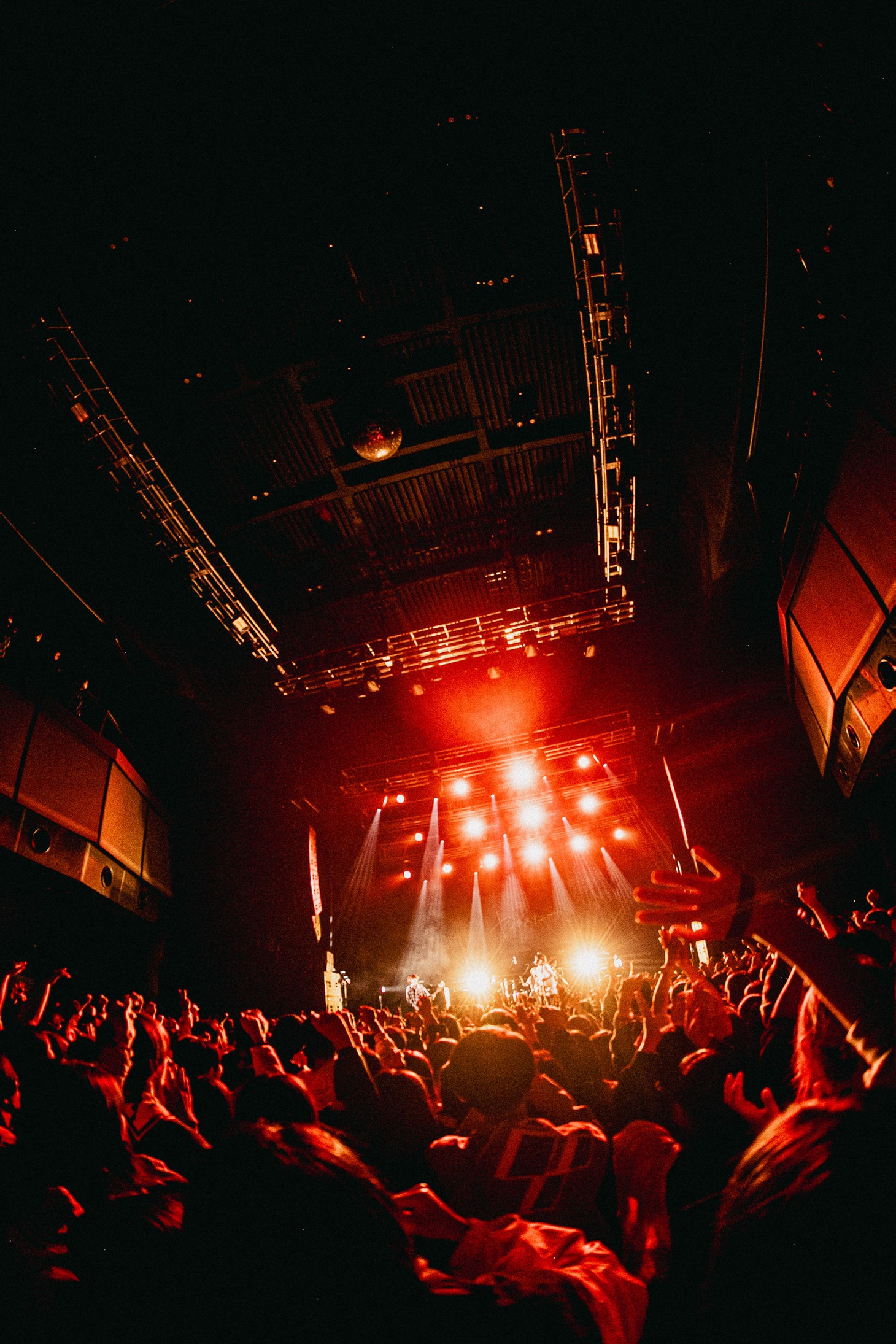 「“老いてもヤングスキニーツアーvol.2” vol.2あったんだ編」Zepp Shinjuku公演の様子。（撮影：うえむらすばる）