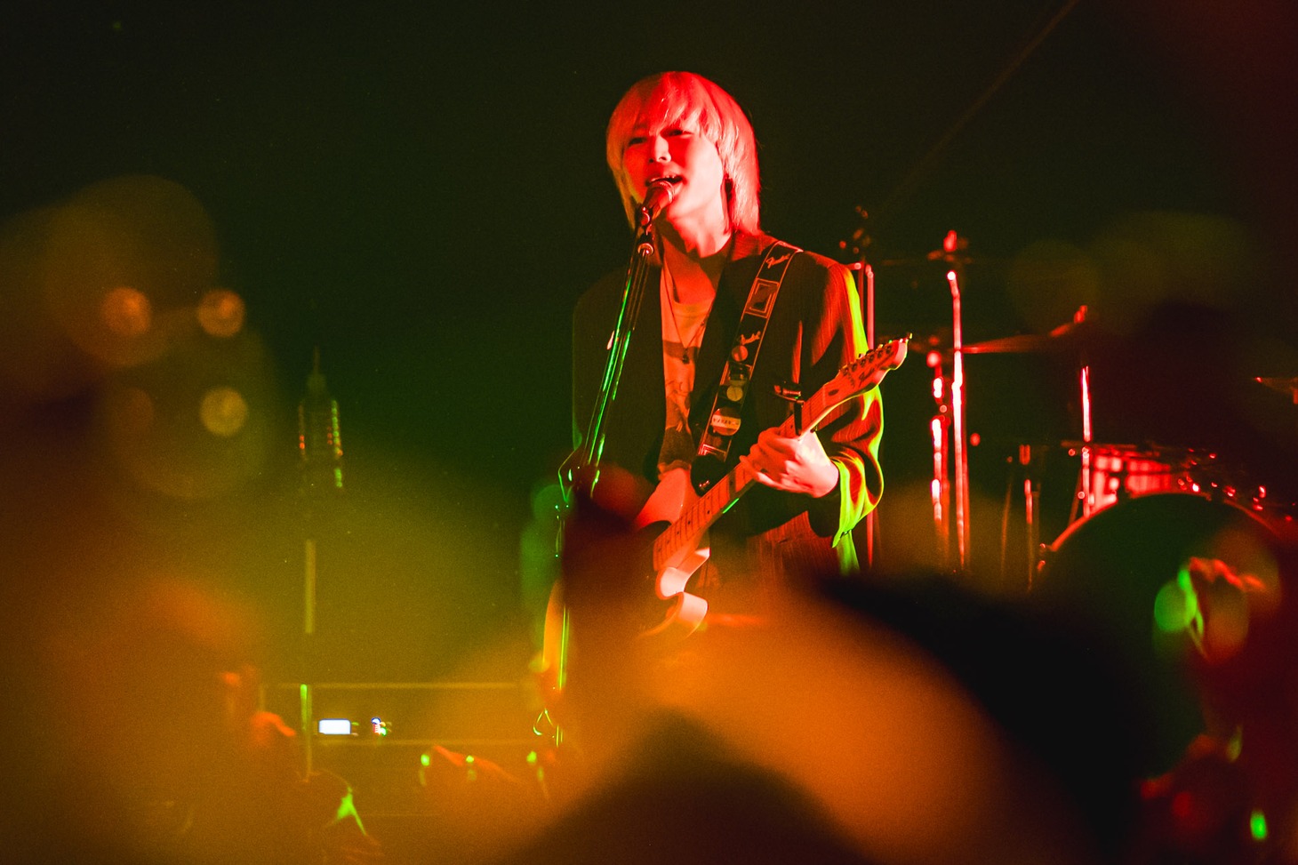 かやゆー（Vo, G / ヤングスキニー）（撮影：うえむらすばる）