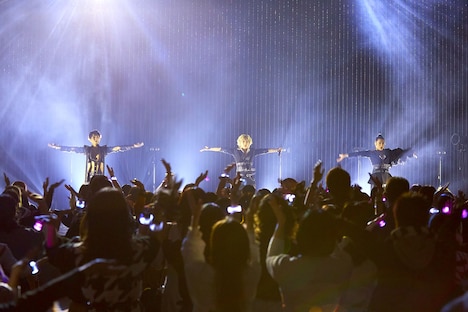 初のホール公演「ENVii GABRIELLA LIVE 2023 ENGABASIC Premium Edition」より。(写真提供:キングレコード)