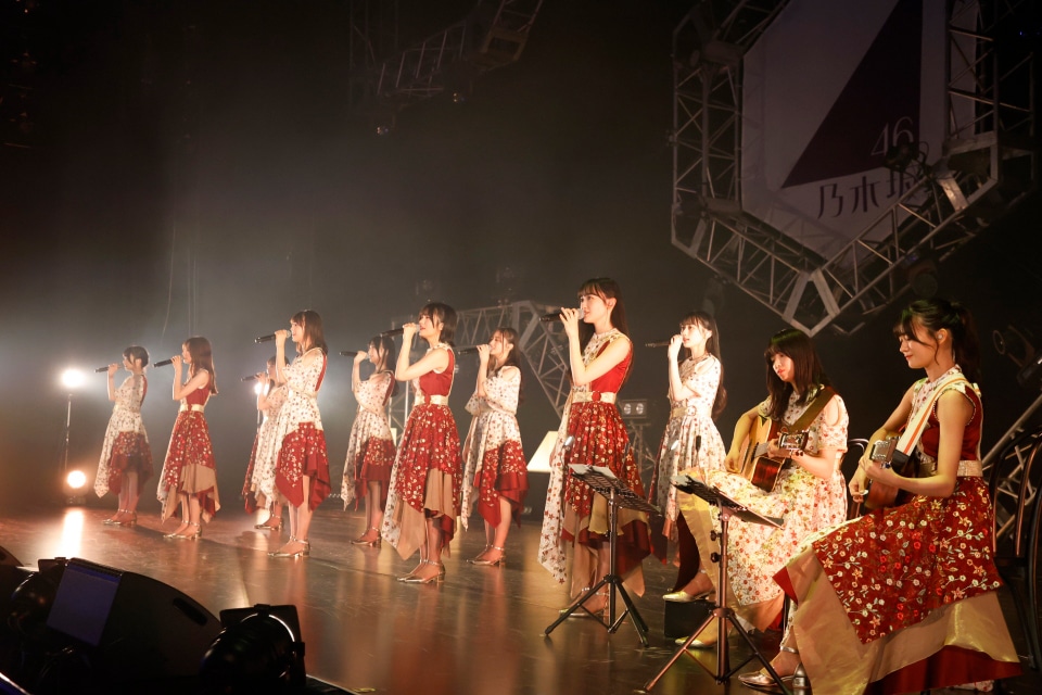 「新参者 Live at THEATER MILANO-Za」の様子。