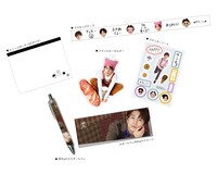 カレンダーブック「柏木悠 2024.04-2025.03」カドカワストア限定版グッズ（撮影：諸井純二）(c)KADOKAWA