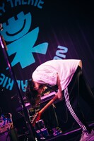 もっさ（Vo, G）（撮影：垂水佳菜）