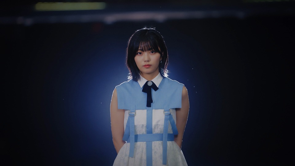 乃木坂46「思い出が止まらなくなる」ミュージックビデオより。