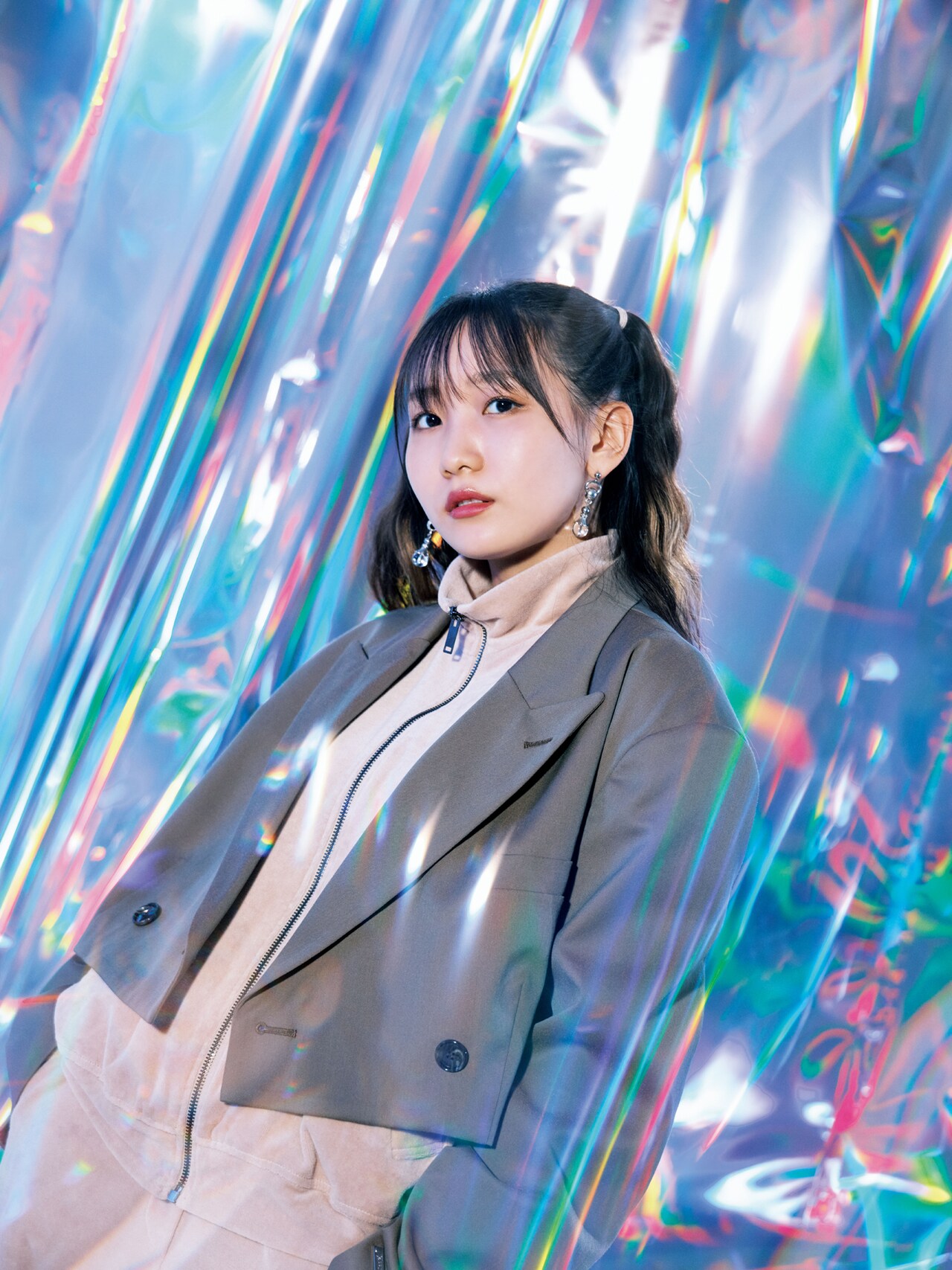 ikura - YOASOBI、本日発売「サンデー」で「勇者」制作秘話や