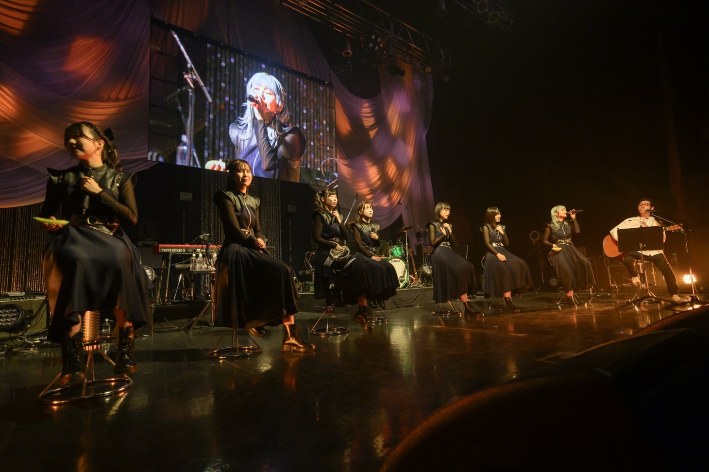 「Gran☆Ciel 2nd one man tour-僕らの未来へ-」アコースティックコーナーの様子。（撮影：林晋介）