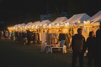 「THE CAMP BOOK」の様子。