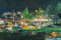 「THE CAMP BOOK」の様子。