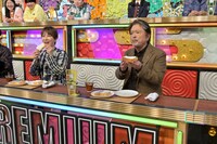 左から鈴木砂羽、大和田伸也。 (c)読売テレビ