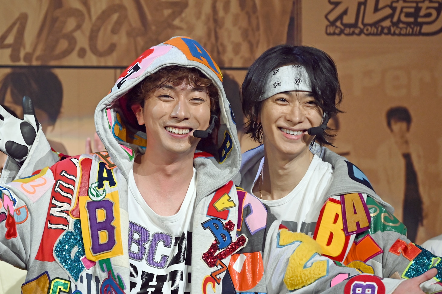 左から河合郁人、戸塚祥太。