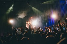 SANTAWORLDVIEWのライブの様子。（撮影：Daiki Miura）