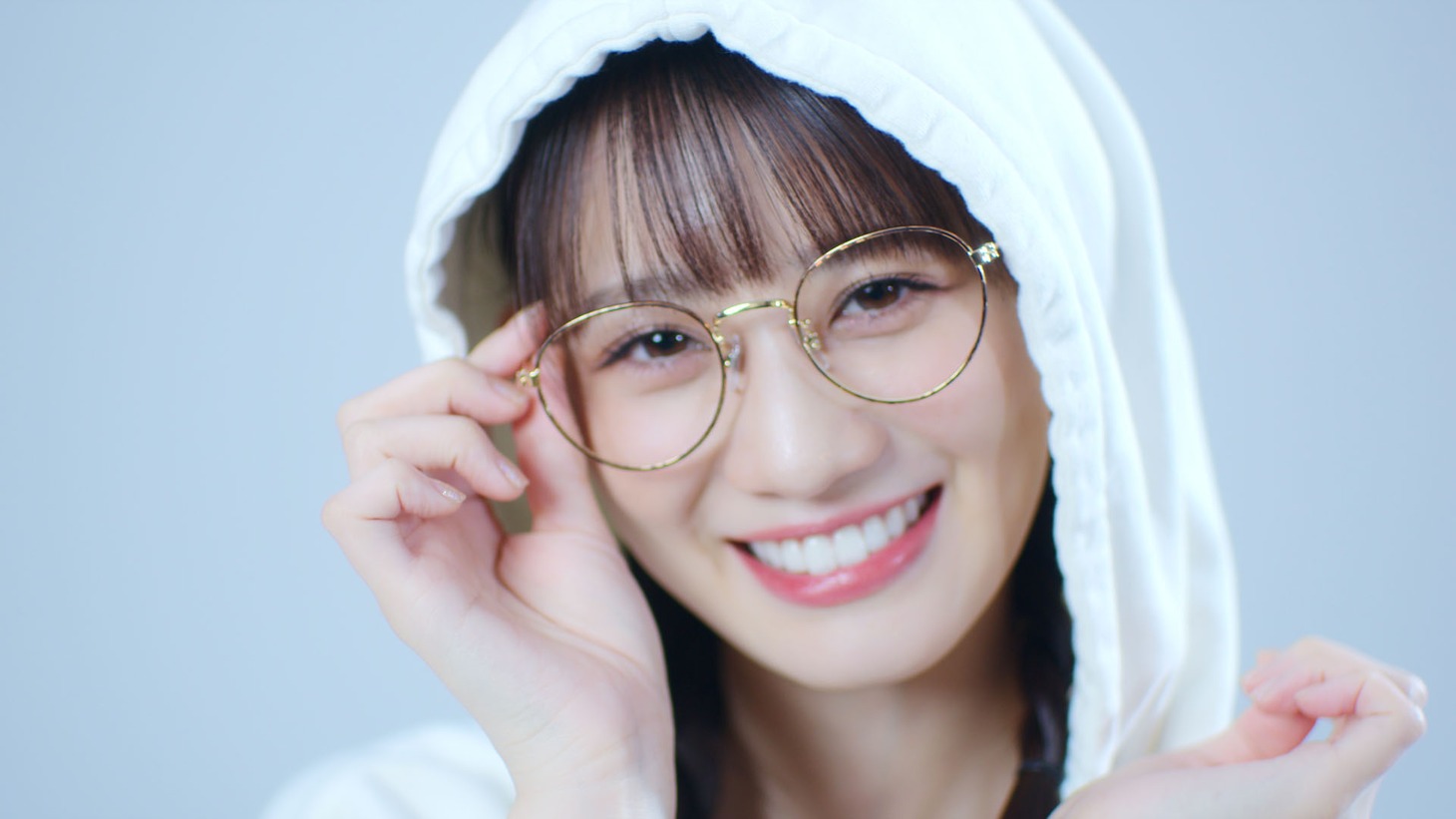TEAM SHACHI「おとなりさん」MVより。
