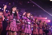 「AKB48劇場18周年特別記念公演」の様子。(c)AKB48
