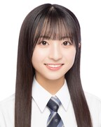 秋山由奈 (c)AKB48