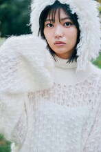 「週刊プレイボーイ」52号より中西アルノ（乃木坂46）。(c)三瓶康友 / 週刊プレイボーイ