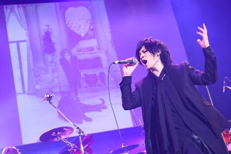 TAKA（Vo / defspiral）（Photo by Ueno Hiroyuki［LINKSOLU,Inc.］、Ichinose Aki［LINKSOLU,Inc.］）