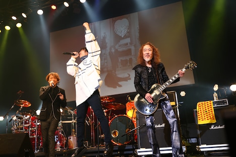 木村世治（ZEPPET STORE）、CUTT（SPEED OF LIGHTS）、PATA（X JAPAN、Ra:IN）。（Photo by Ueno Hiroyuki［LINKSOLU,Inc.］、Ichinose Aki［LINKSOLU,Inc.］）