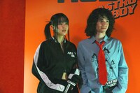 スルギ（Red Velvet）とコナン・グレイ。