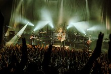 「[Alexandros] NEW MEANING TOUR」東京・Zepp DiverCity（TOKYO）公演の様子。（撮影：河本悠貴）