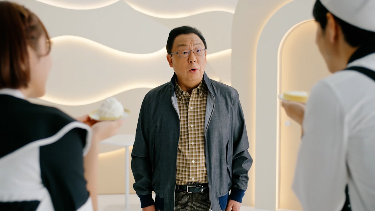 ローソン新テレビCM「メリーデリシャス！ クリスマススイーツ」編より。
