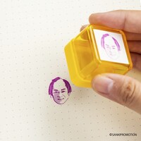 「開運マツケン堂」ノベルティの「マツケンスタンプ」。