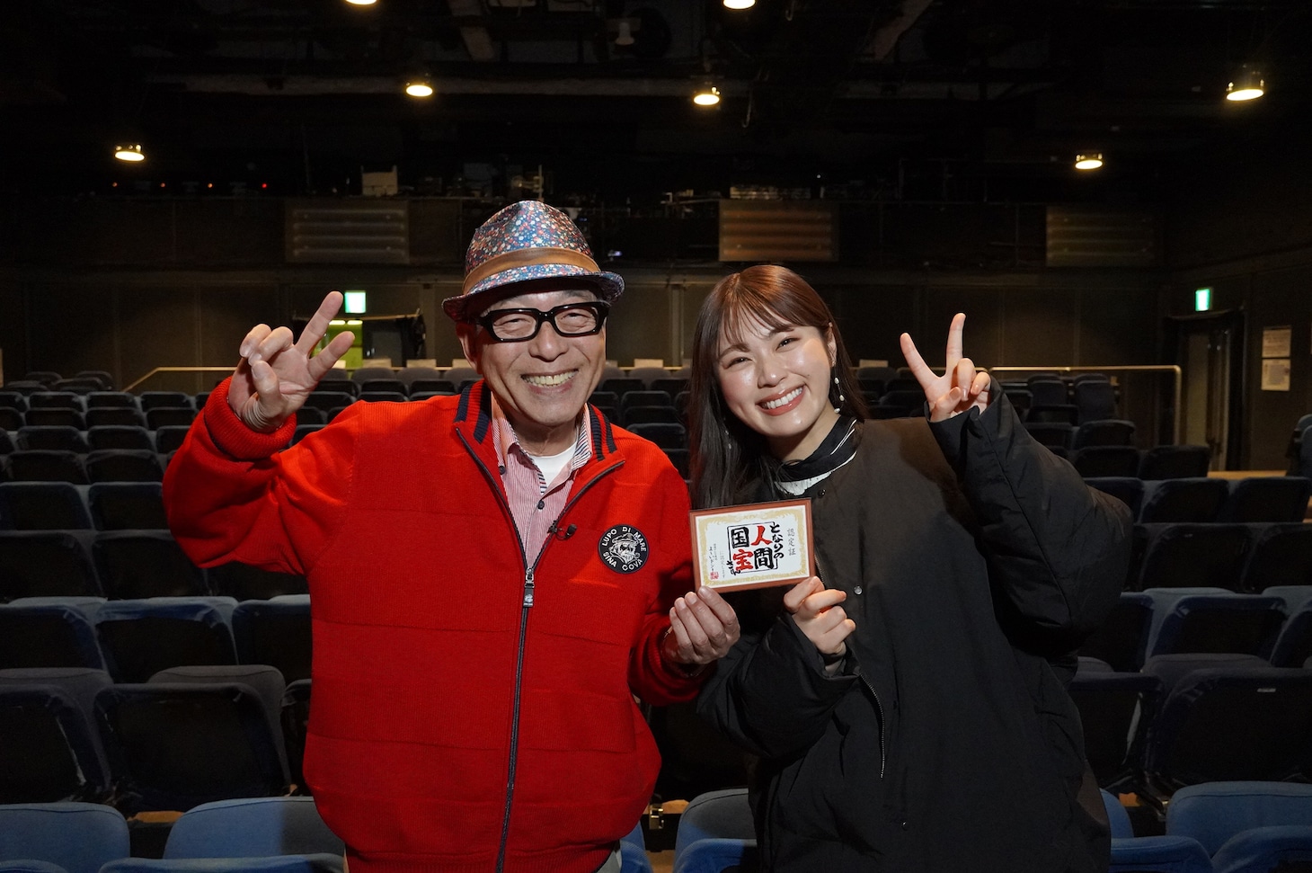 左から円広志、渋谷凪咲（NMB48）。(c)関西テレビ
