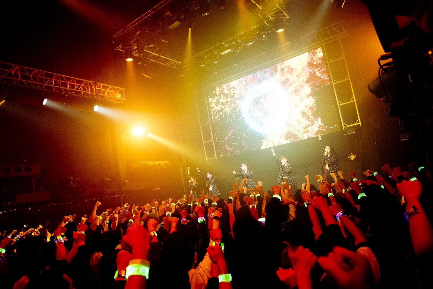 ExWHYZ（Photo by sotobayashi kenta）