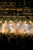 帝国喫茶初ワンマンツアー「世界中の街にロマンスを」ファイナル東京・渋谷CLUB QUATTRO公演の様子。（撮影：コンドウナナ）
