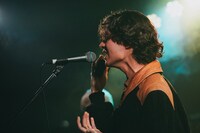 Mol（Vo, G / Billyrrom）（撮影：町田千秋）