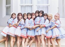 「＝LOVE衣装本 ときめきを纏って」より。