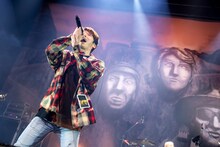 KEIGO（Vo）（Photo by "SUGI" Yuya Sugiura）