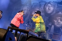 左からダイアナガーネット、KOHSHI（Vo）。（Photo by "SUGI" Yuya Sugiura）