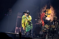 KOHSHI（Vo）（Photo by "SUGI" Yuya Sugiura）