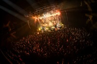 「FLOW THE CARNIVAL 2023 ～NARUTO縛り～」神奈川・KT Zepp Yokohama公演の様子。（Photo by "SUGI" Yuya Sugiura）